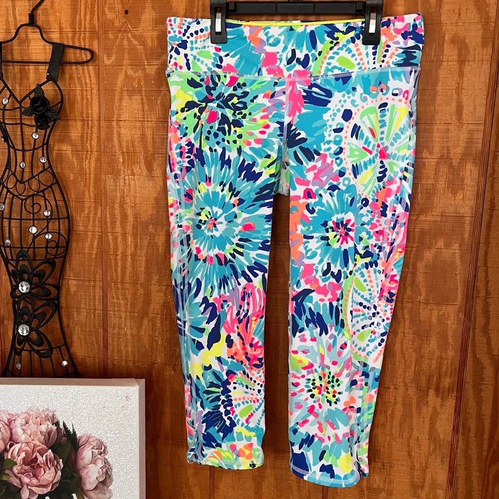 Lilly Pulitzer Luxletic UPF 50+ Weekender Cropped Legging L Dive In